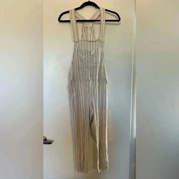 cloth & stone Pants - Cloth and stone for Anthropologie Tan and Cream Cropped Overalls in Size Small